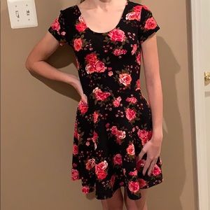 Planet gold short sleeve flower dress